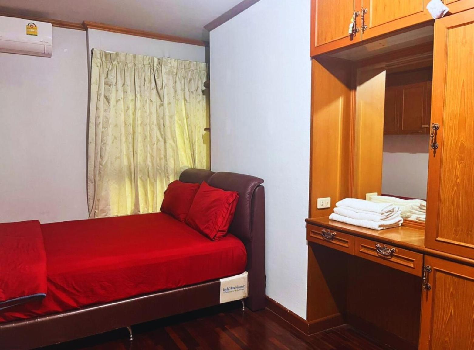 Grand Diamond Condo Suites 曼谷 外观 照片