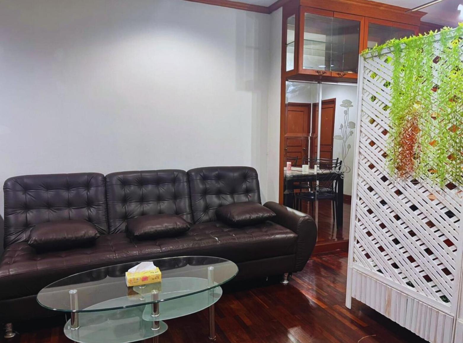 Grand Diamond Condo Suites 曼谷 外观 照片